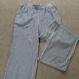 HG Vertical Striped Pull On Pants Womens MEDIUM Blue White Elastic Waist Coastal